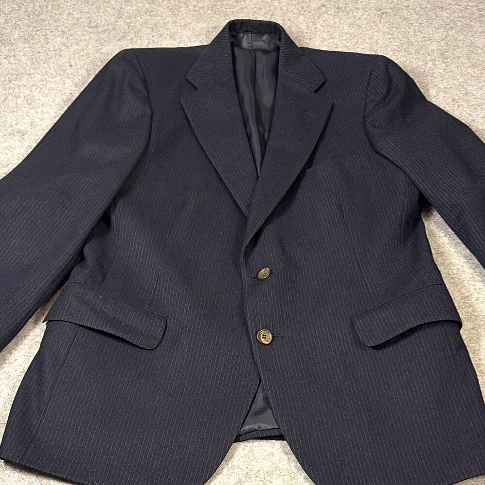 Vtg 90s chap Ralph Lauren 100% wool pinstriped blazer 40. Quiet luxury